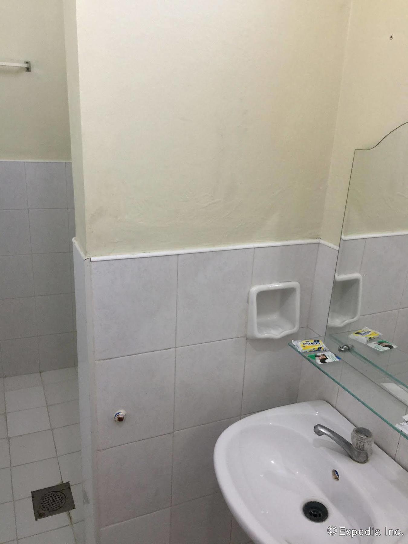 Qm Pension House Tagbilaran City Luaran gambar